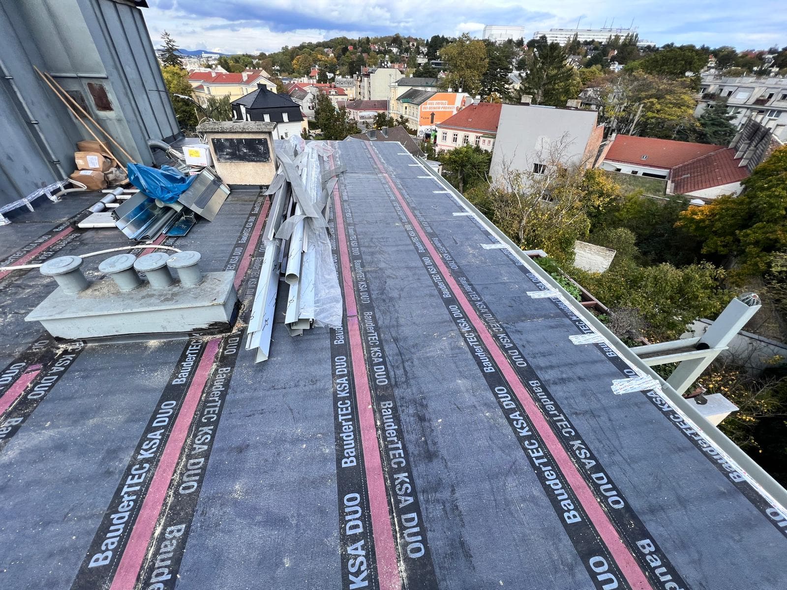 Dachrenovierung im Gange